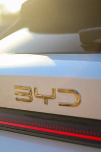 BYD quiere que esperemos menos al cargar un eléctrico: por qué la batería no lo es todo