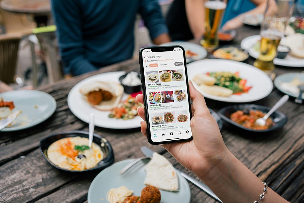 Cheaf y GoodMeal aparecen como apps para comprar comida más barata en Chile, con descuentos, packs sorpresa y retiro en local.