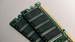 32 GB destronan a 16 GB: ya es la cantidad de RAM más común entre los jugadores de Steam