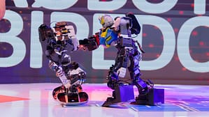 Estudiantes participan en torneo de robótica Arena de Duoc UC