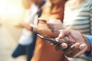 Adiós marzo, hola renovación: los 10 smartphones más vendidos en Chile