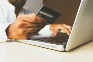Caza ofertas sin caer en trampas: los fraudes más comunes y cómo proteger tus compras online