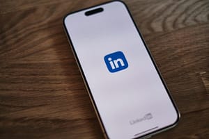 Randstad: estudio sobre búsqueda laboral en Chile