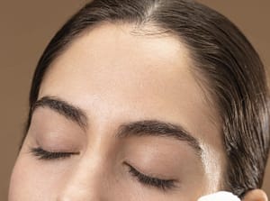 ¿Implante de cejas? La técnica con pelo real que promete cambiar tu rostro (y tu autoestima)
